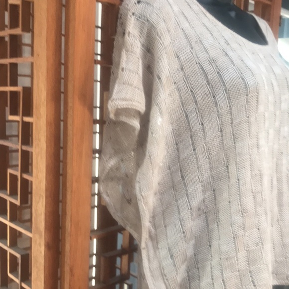 NWOT- Absolutely knit tan sweater size S (large size small) - Picture 3 of 4